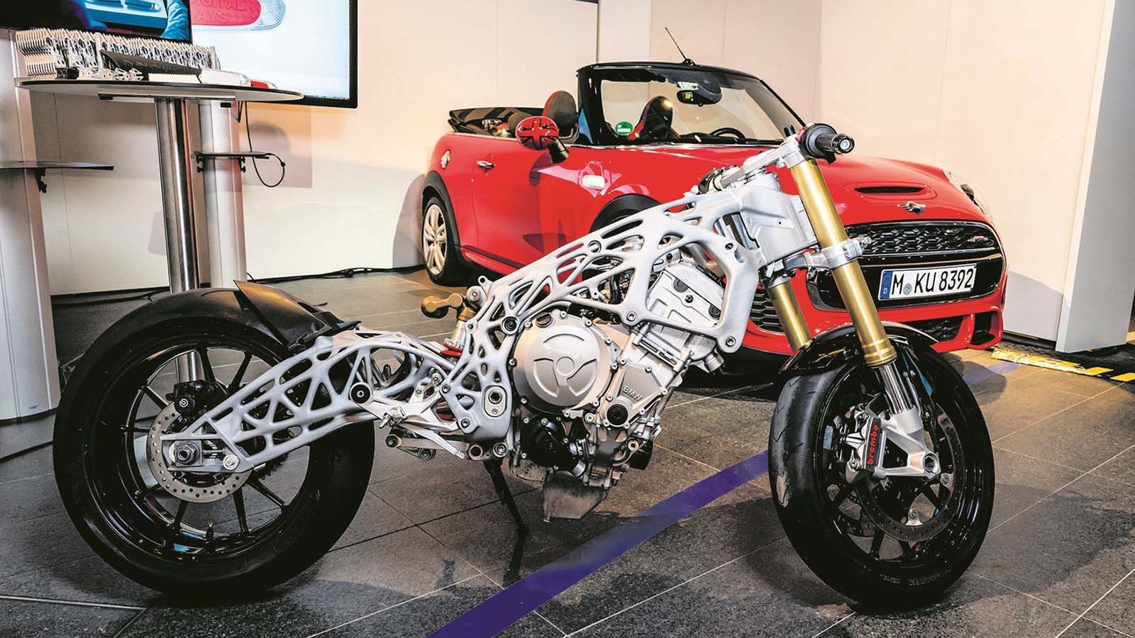 Αυτό είναι το νέο 3D πλαίσιο της BMW