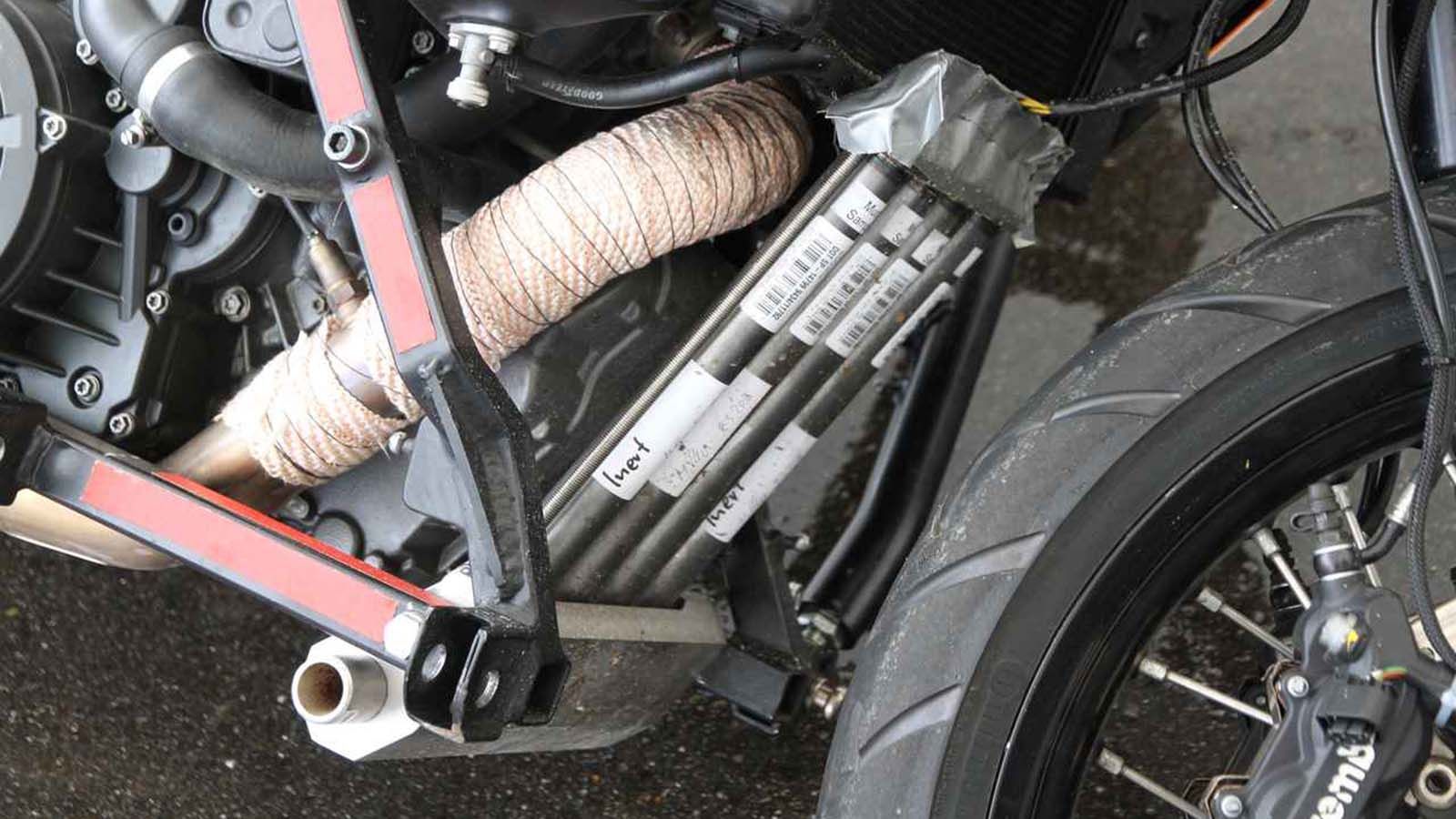 Η εικόνα του μπροστινού συστήματος...