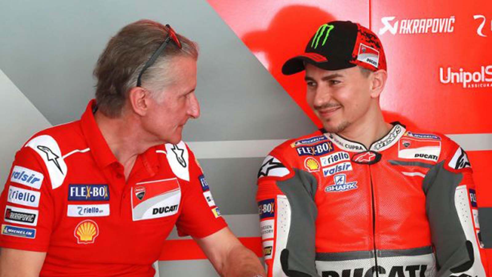 O Paolo Ciabbati με τον Jorge Lorenzo.