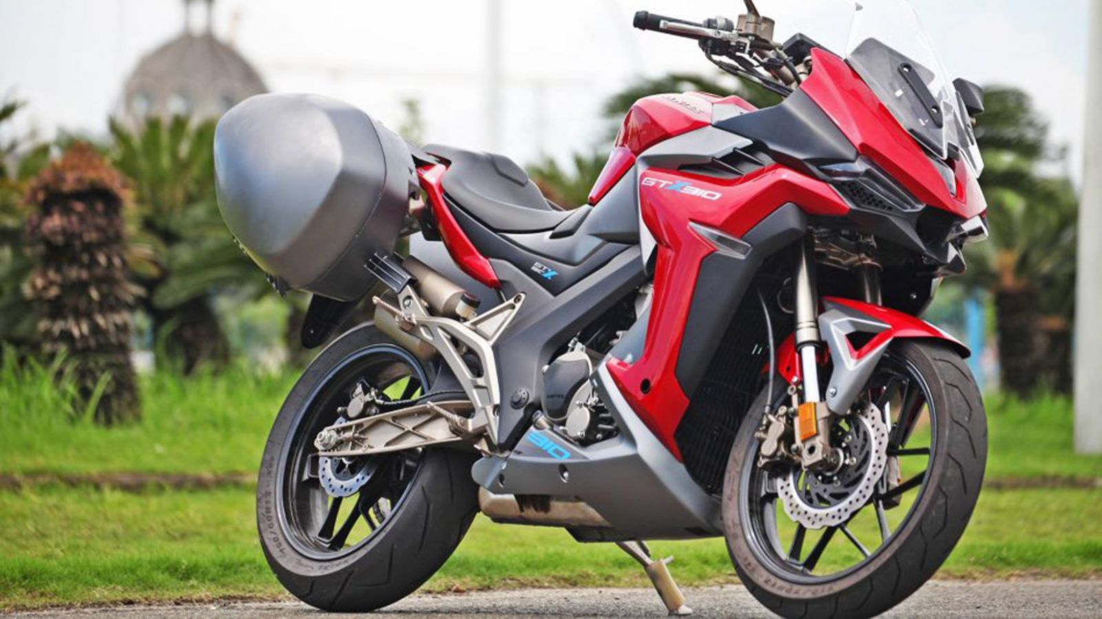 Αυτό πιθανότατα θα είναι το Daytona X310...