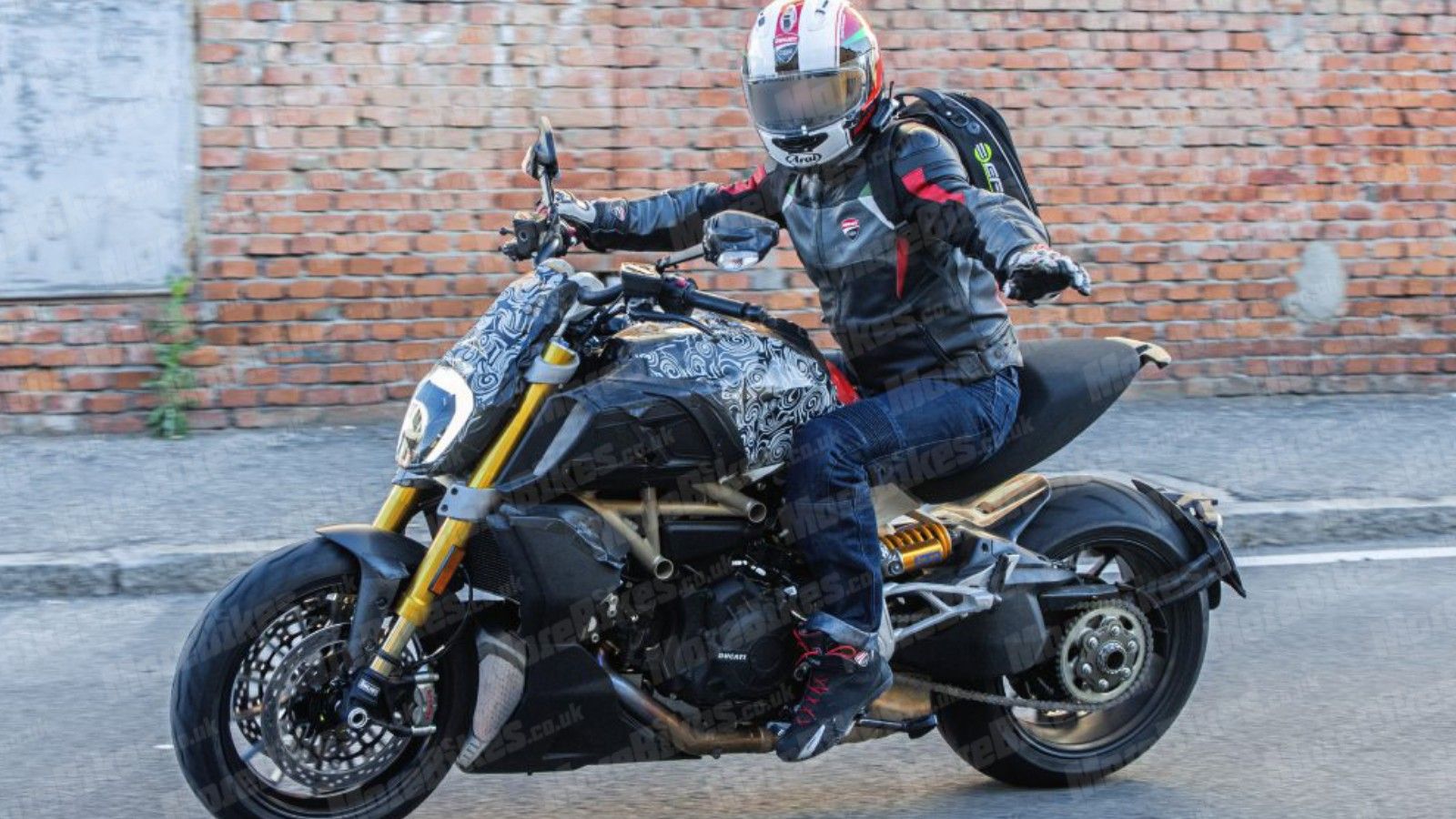 SPY PICS: Το νέο Ducati Diavel 