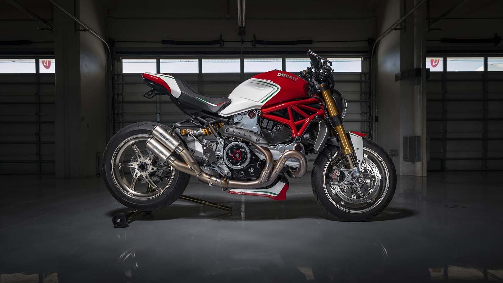 Ducati Monster 1200 Motovation