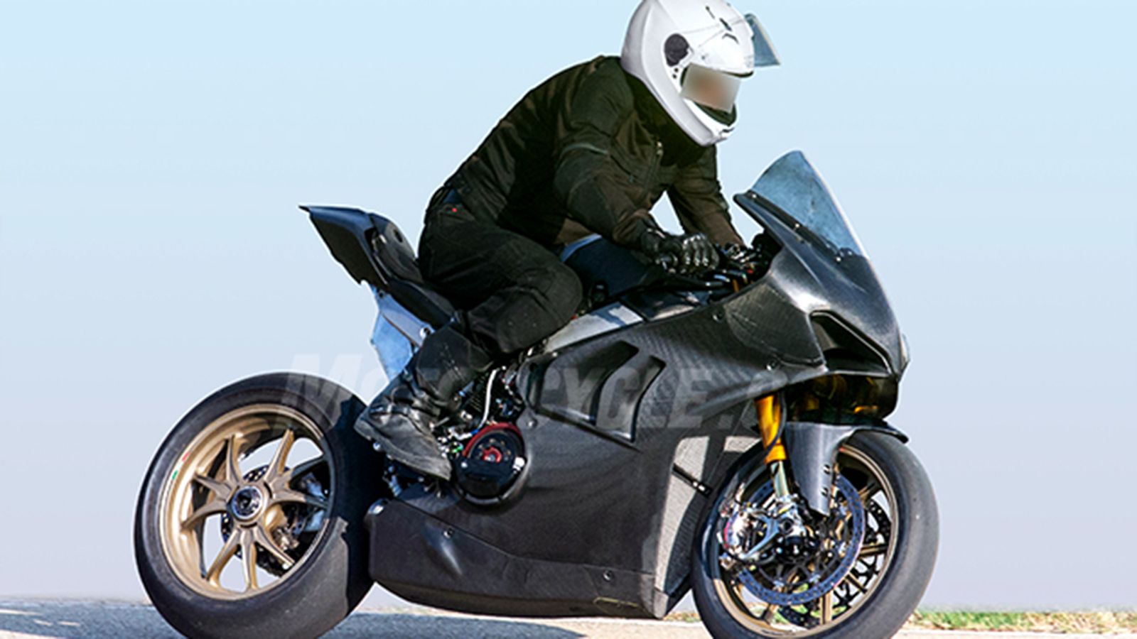 Είναι αυτό το νέο Panigale V4R; 