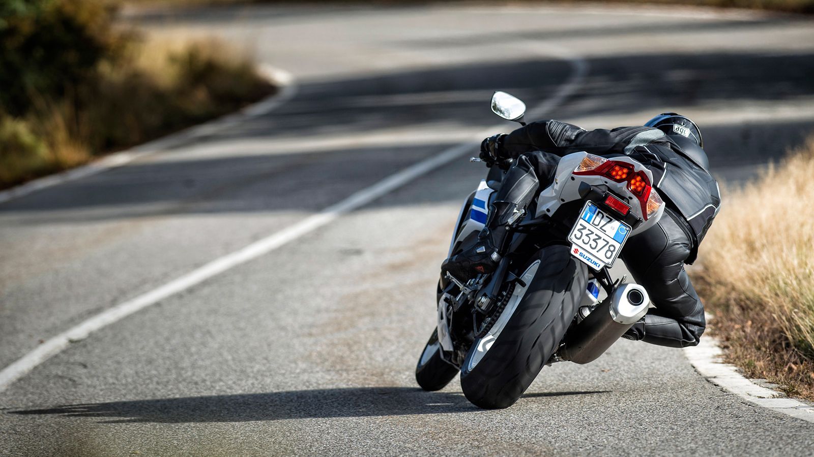 Φάκελος σπορ ελαστικά: Βγάζοντας τη δύναμη στο δρόμο