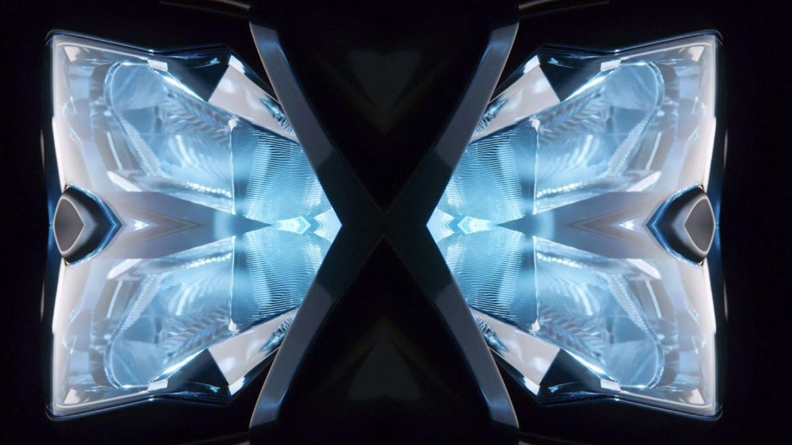 Αυτές είναι οι πρώτες teaser pics που κυκλοφόρησαν...Πολλές γωνίες βλέπουμε και...μπαίνουμε στην πρίζα! 