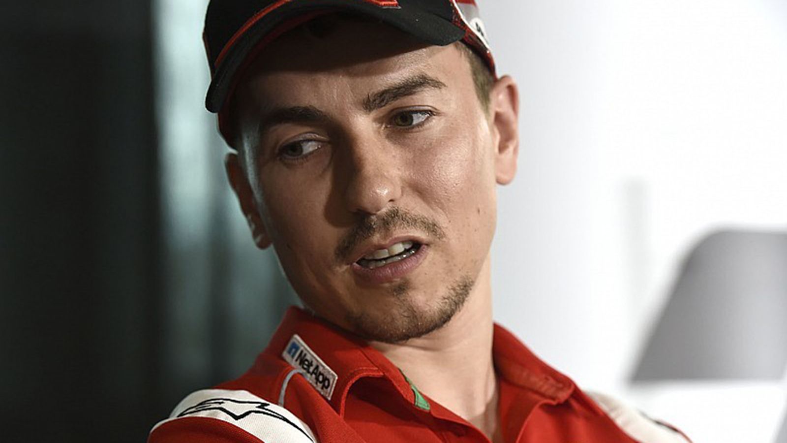 Στο χειρουργικό τραπέζι βρέθηκε προχθές ο Jorge Lorenzo. 