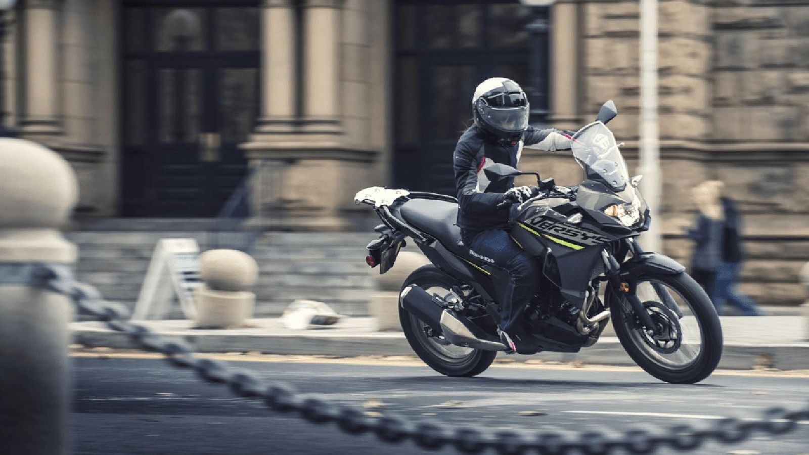 Νέο Kawasaki Versys-X 300 