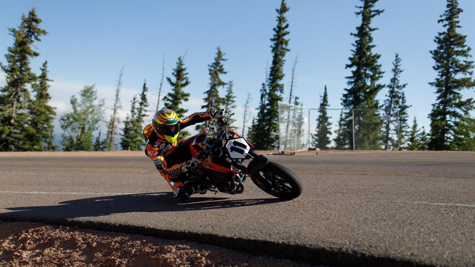 O Chris Fillmore εν δράσει