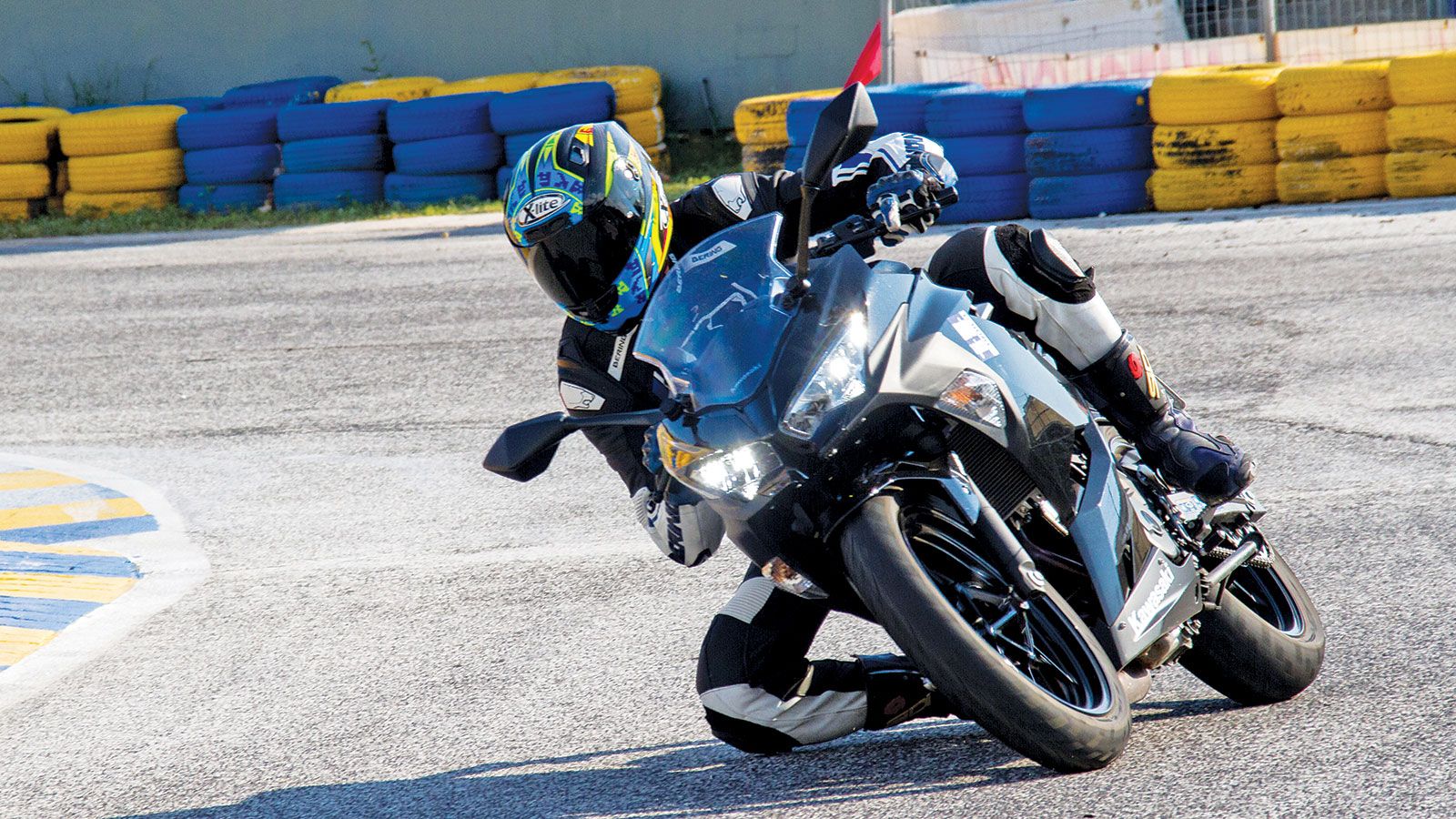 Δοκιμάζοντας το Kawasaki Ninja 400