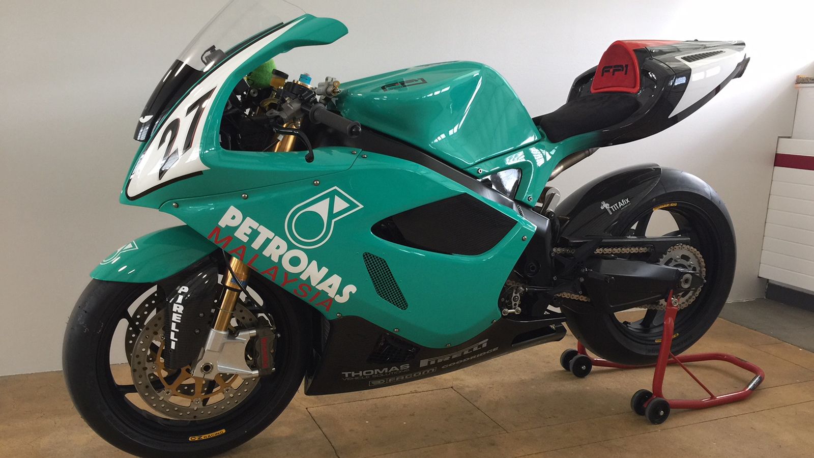 Μία από τις ελάχιστες Petronas FP1...