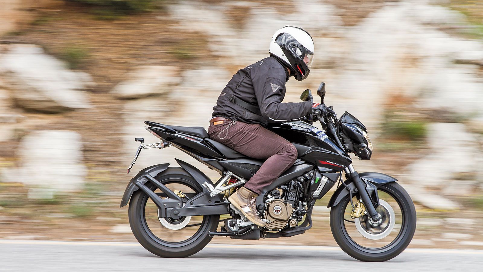 Η δοκιμή της Βajaj Pulsar NS 200