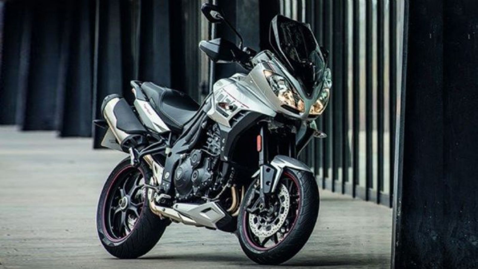 Sport εμφάνιση και συμπεριφορά