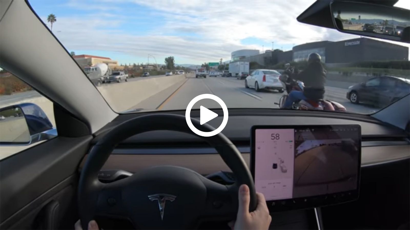 Μπορεί ένα Tesla να «δει» μια μοτοσυκλέτα; 