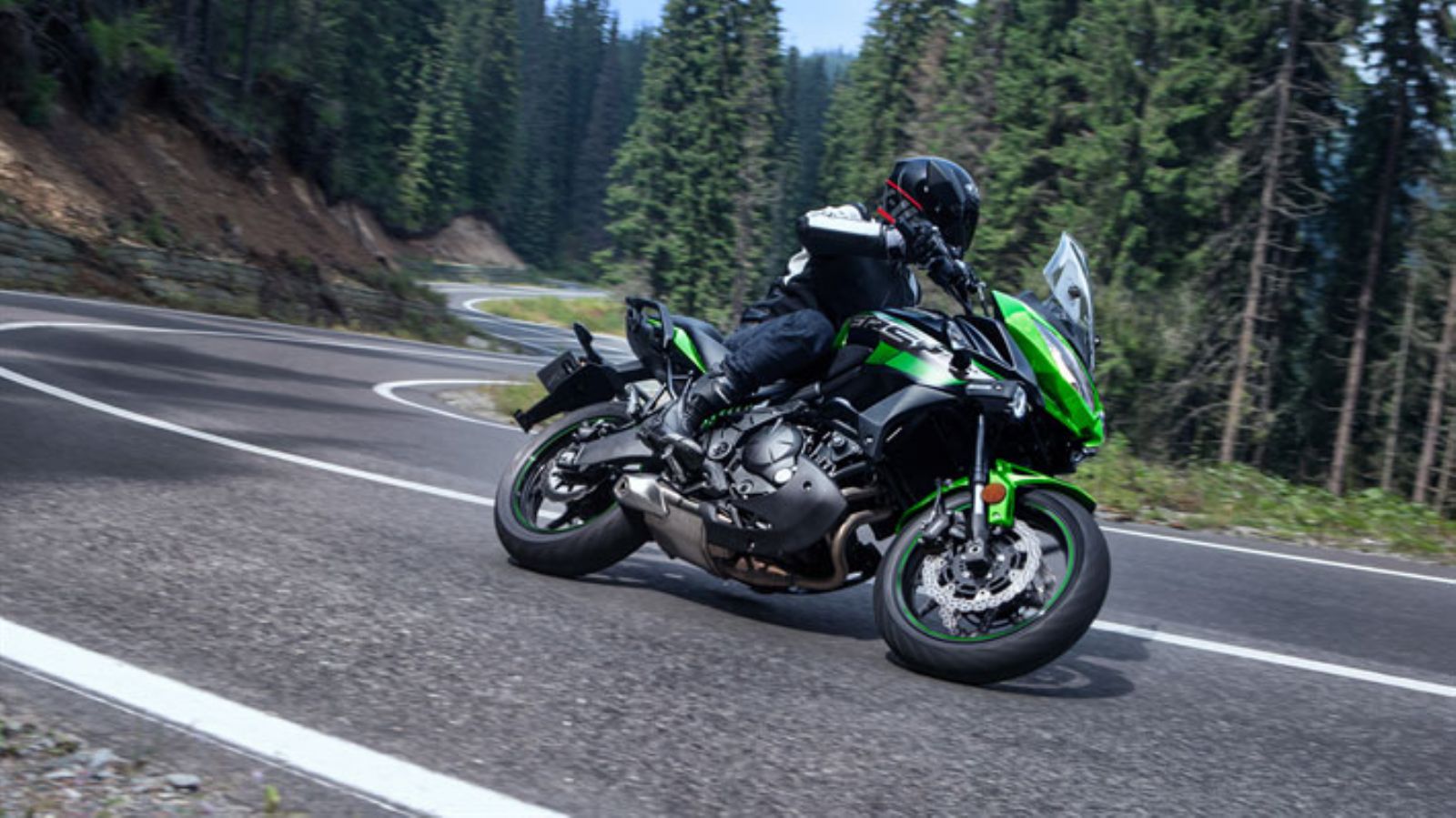 400 ευρώ φθηνότερα τα Versys στην Papanikolakis