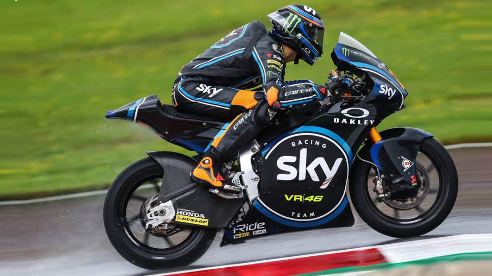 Dainese D-Air για τους αναβάτες της Sky VR46