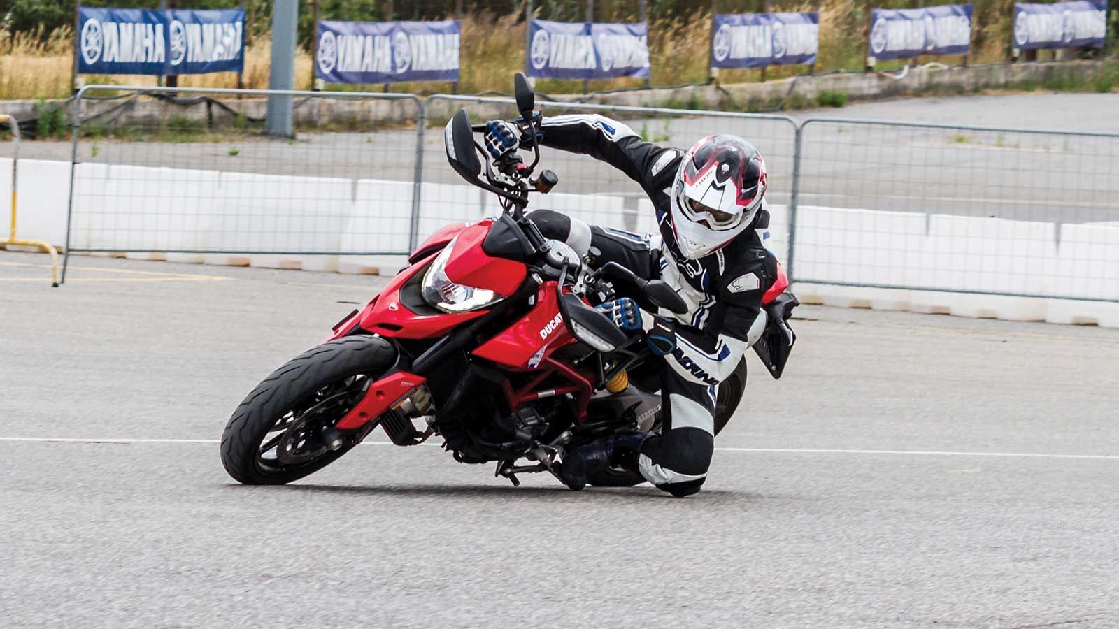 Test: Ducati Hypermotard 950