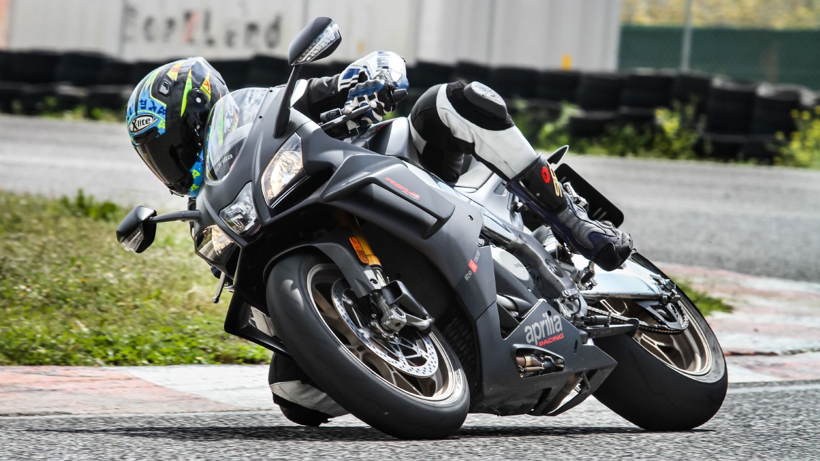 Πρώτες εντυπώσεις: Aprilia RSV4 1100 factory