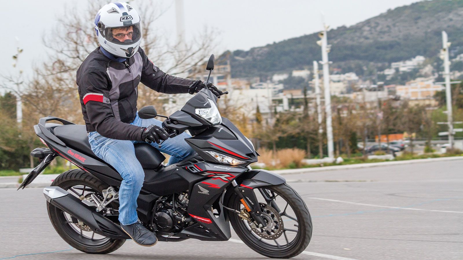 Δοκιμάζουμε το Honda Supra GTR150