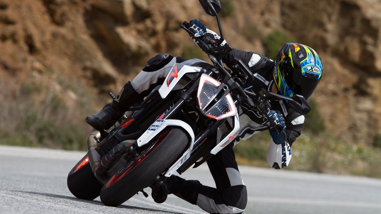 Δοκιμάζοντας το ΚΤΜ 1290 Superduke R