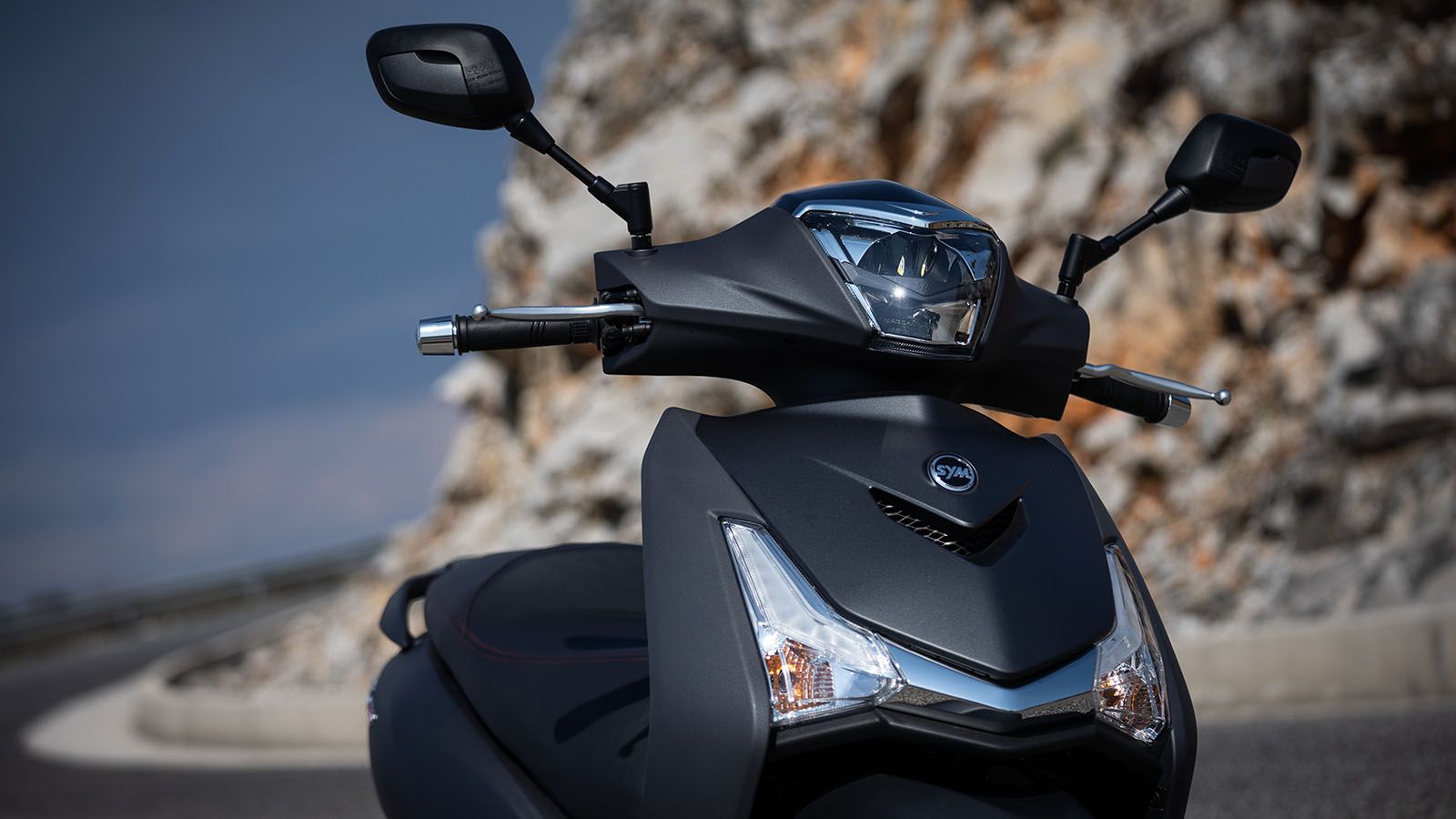 Μεγάλες προσφορές στα HD300 και Cruisym 250 από την SYM. 