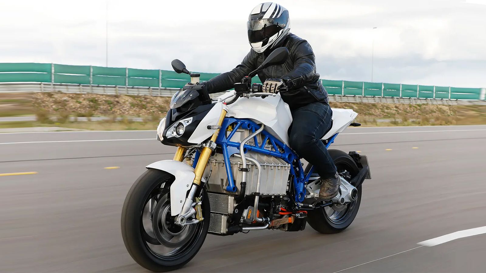 H BMW E-Power Roadster