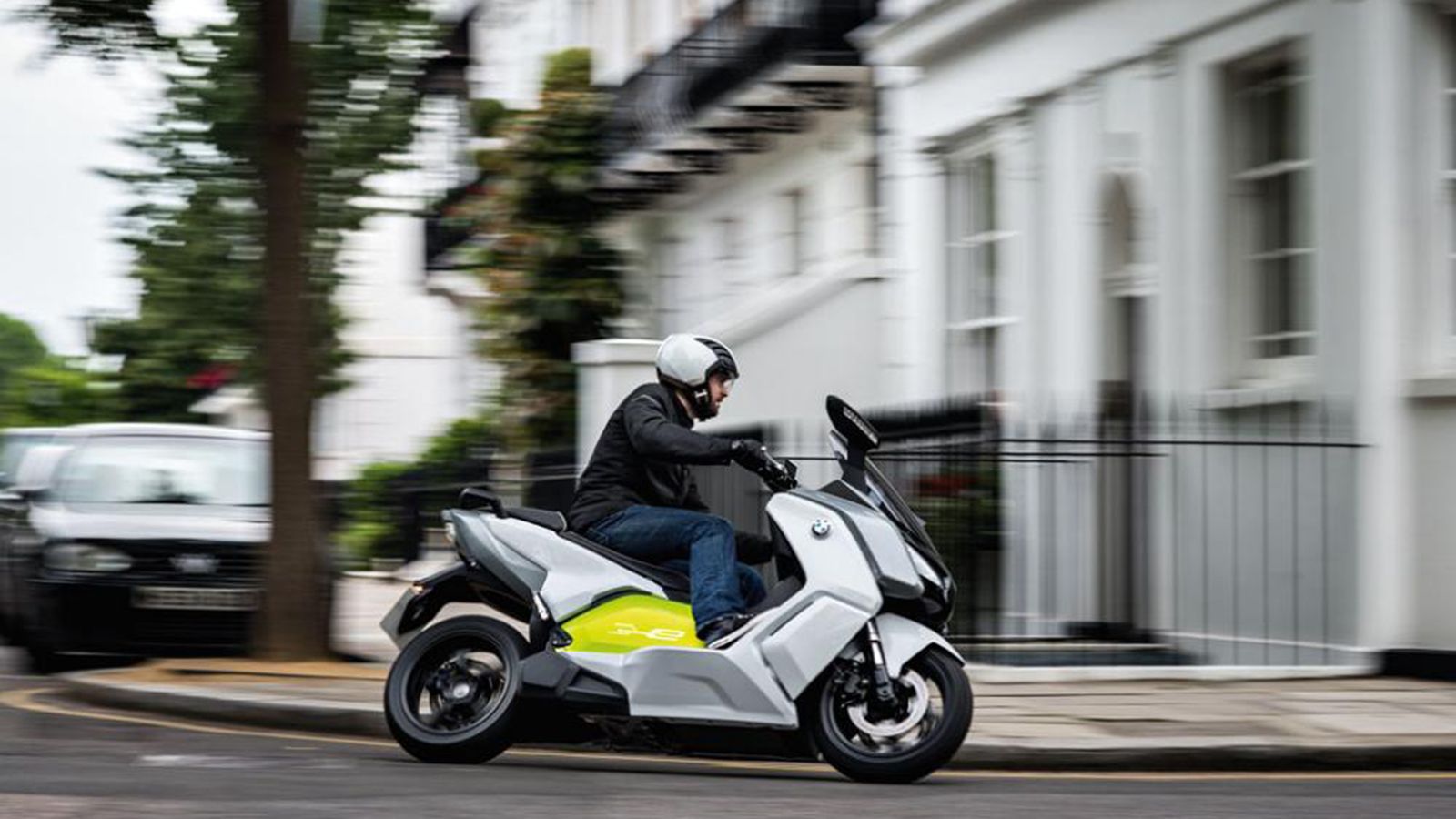 BMW: Θα επικεντρωθούμε στα scooters