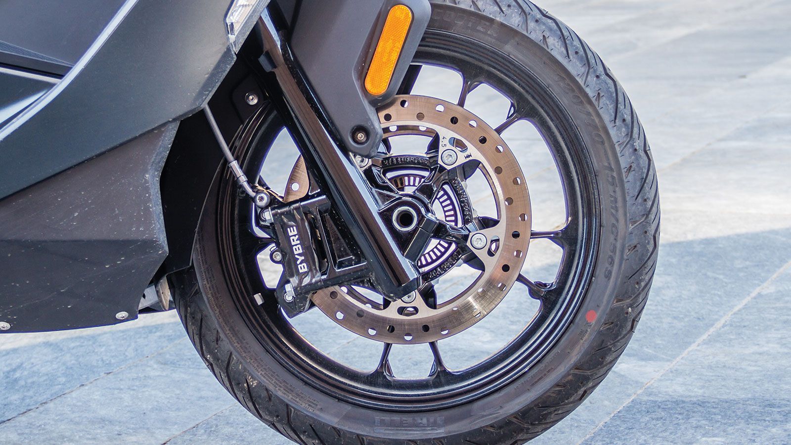 Δοκιμάζουμε το νέο BMW C 400 GT