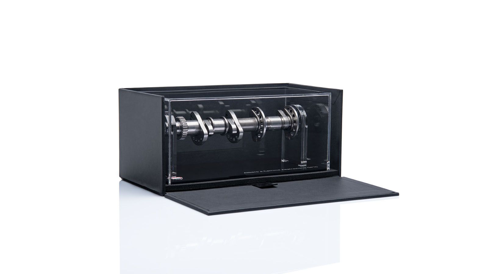 Μερικά από τα ανταλλακτικά που η Ducati θα διαθέσει ως Memorabilia από το 2020.