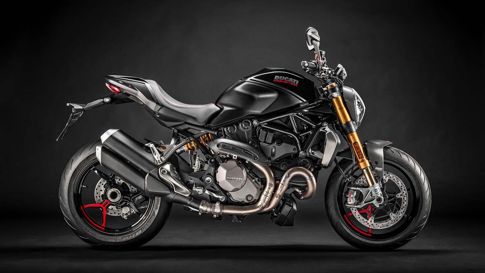 Η Ducati Monster 1200S «Back on Black»