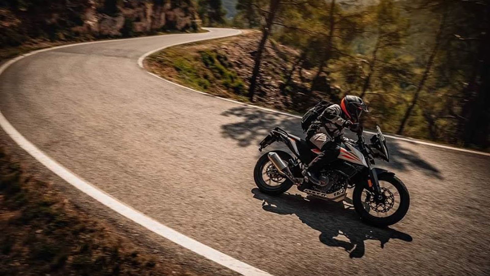 Βρες το νέο ΚΤΜ 390 ADVENTURE στην EMC OIKONOMOY 