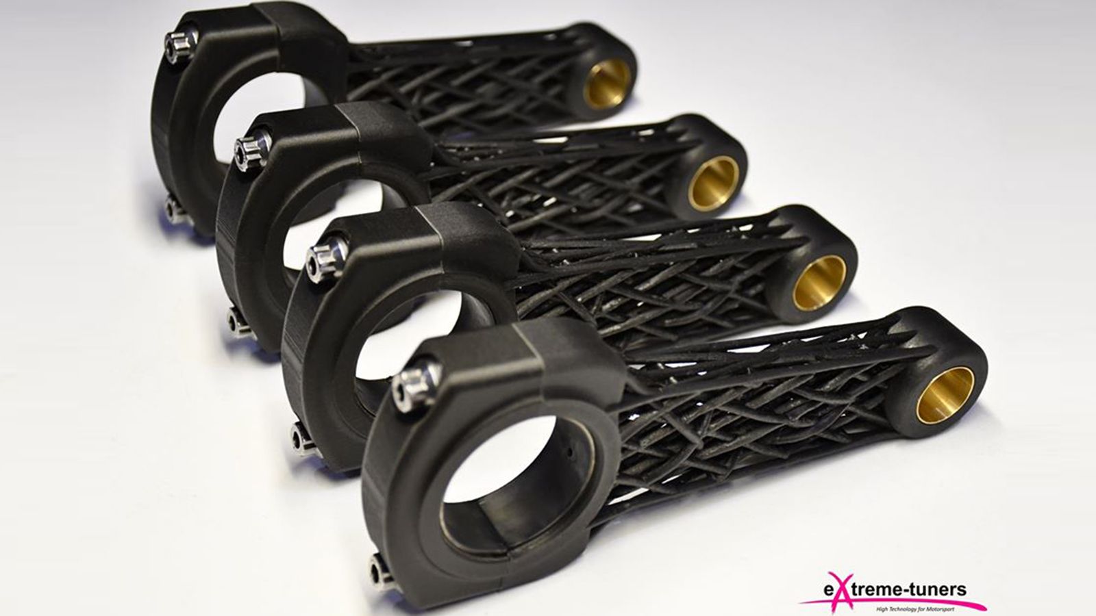 Αυτές είναι οι μπιέλες 3ης γενιάς από ανθρακόνημα, των Extreme Tuners.