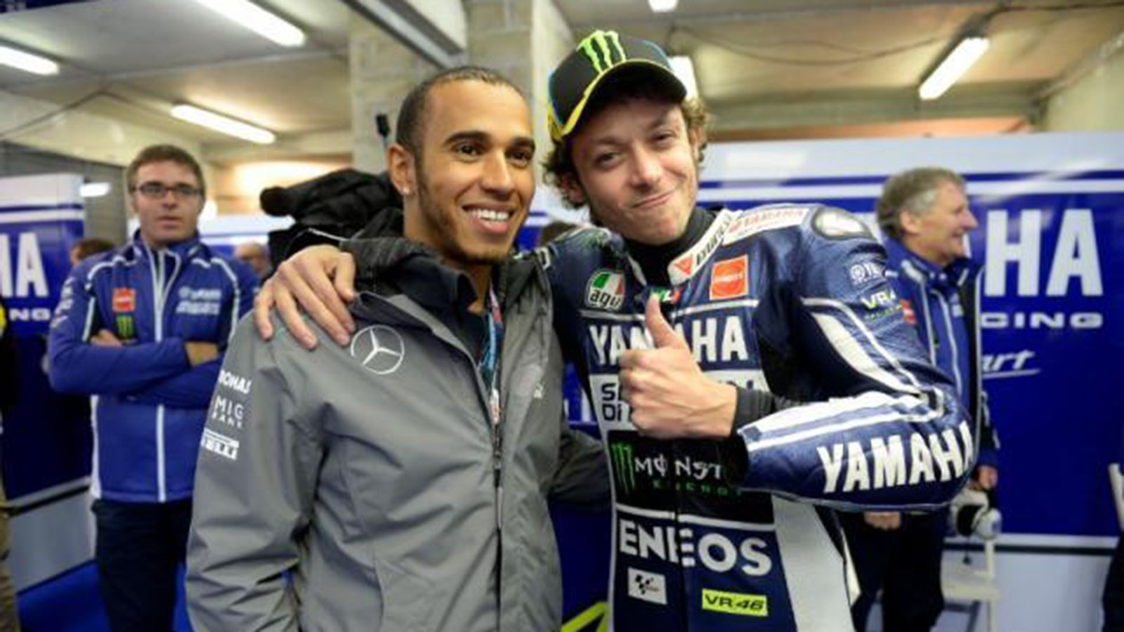 Μπορεί να δούμε... τράμπα Hamilton-Rossi;