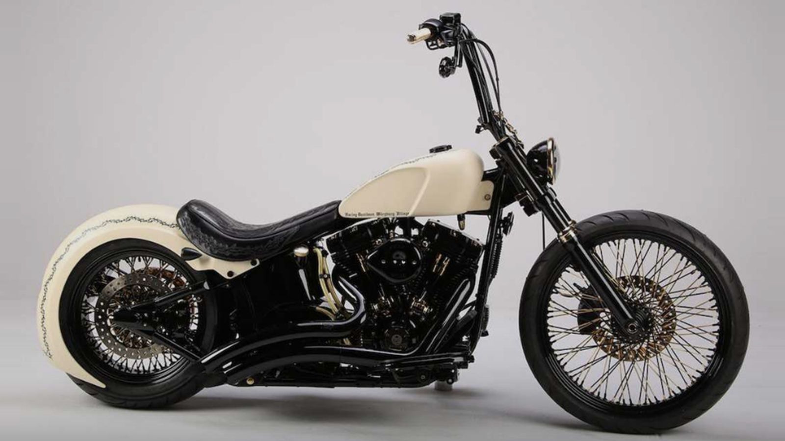 Η ξεχωριστή Harley-Davidson «White Unique»