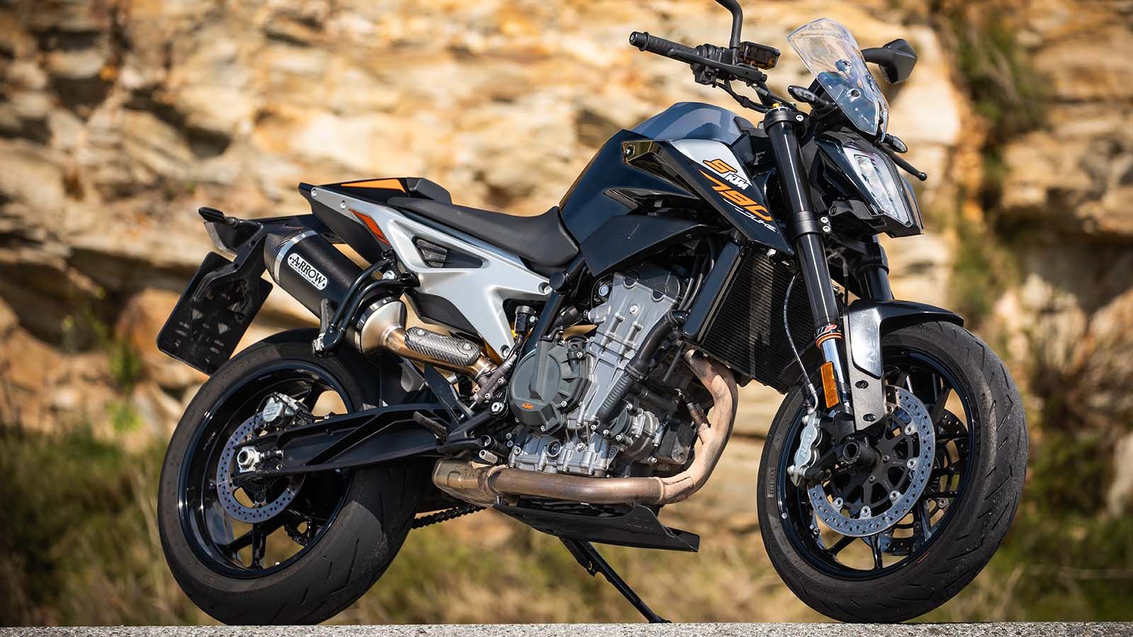 KTM 790 Duke S: Αποκλειστικά για την Ελλάδα! 
