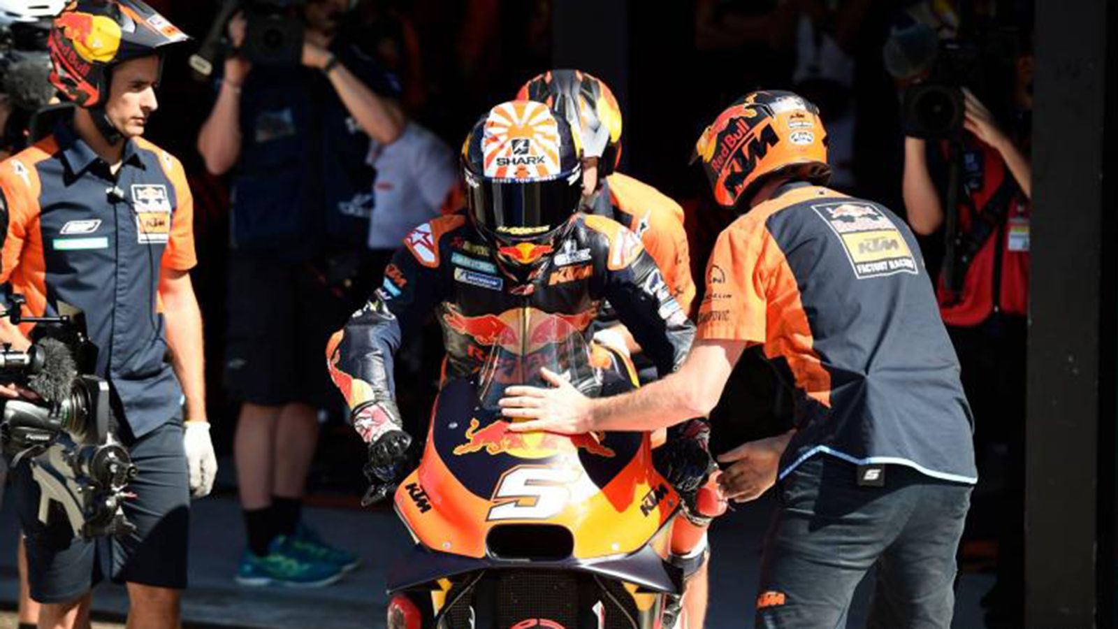 Δεν ξανανεβαίνει στην RC16 για να αγωνιστεί φέτος ο Johann Zarco...