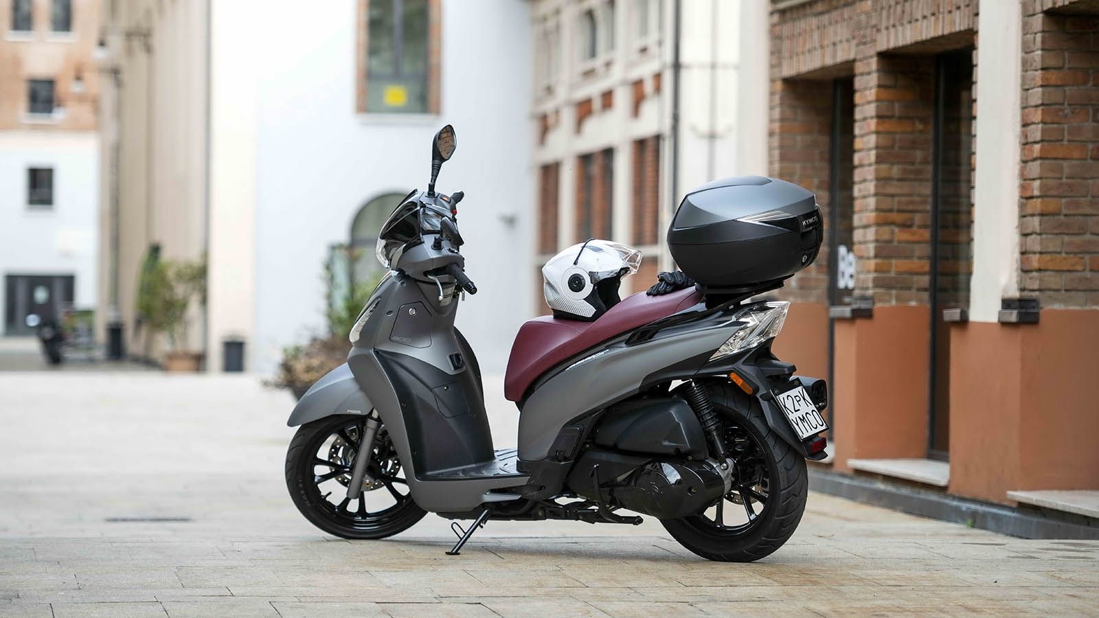 Κάνε δικό σου το KYMCO People-S 300 I Noodoe σε προνομιακή τιμή.