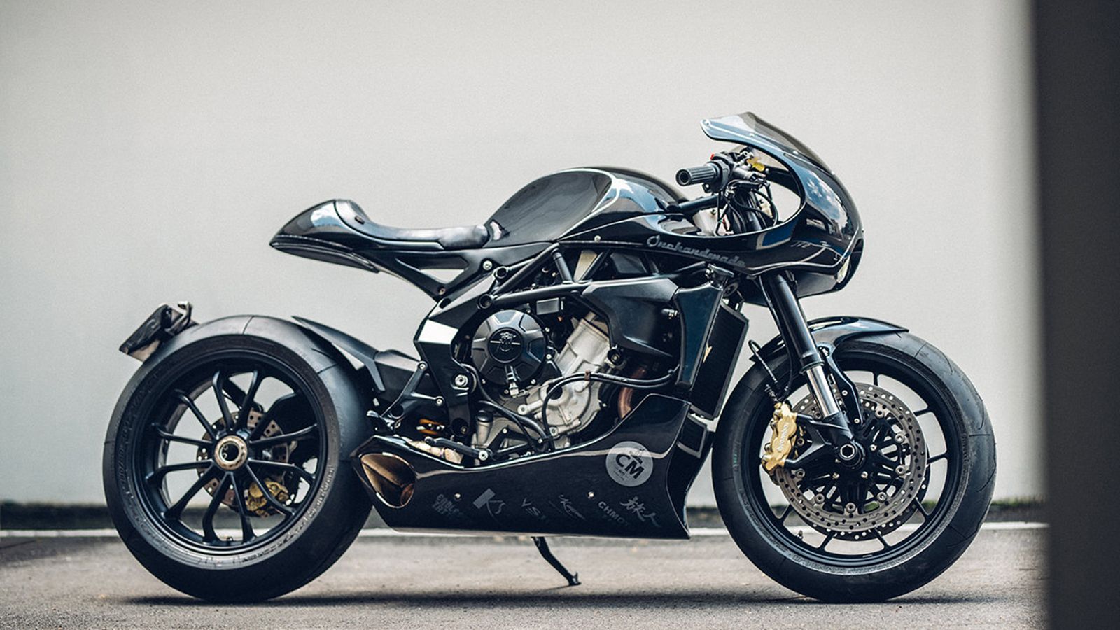 Η εκπληκτική MV Agusta Brutale custom του Chun Hung. 