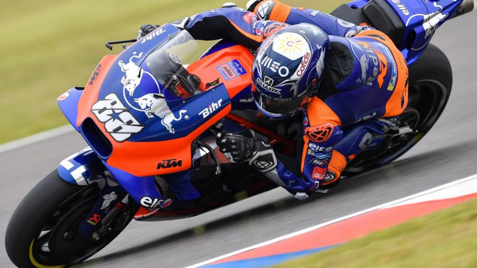 Oliveira: Με την ΚΤΜ μέχρι το 2020