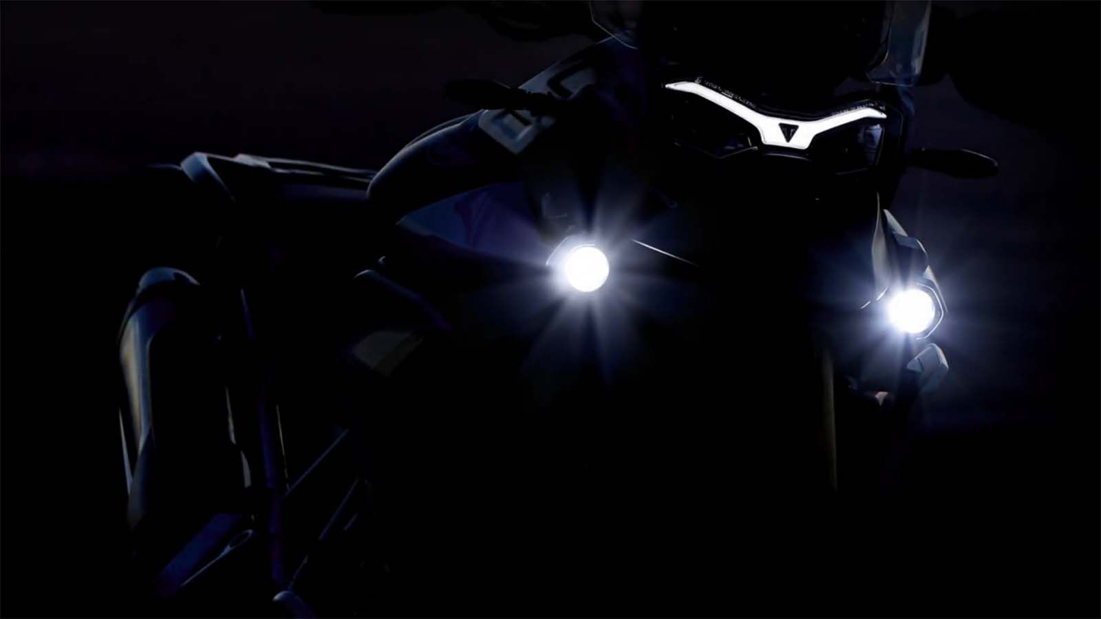 Ούτε μήνας δεν μένει, από την αποκάλυψη του νέου Triumph Tiger 900...