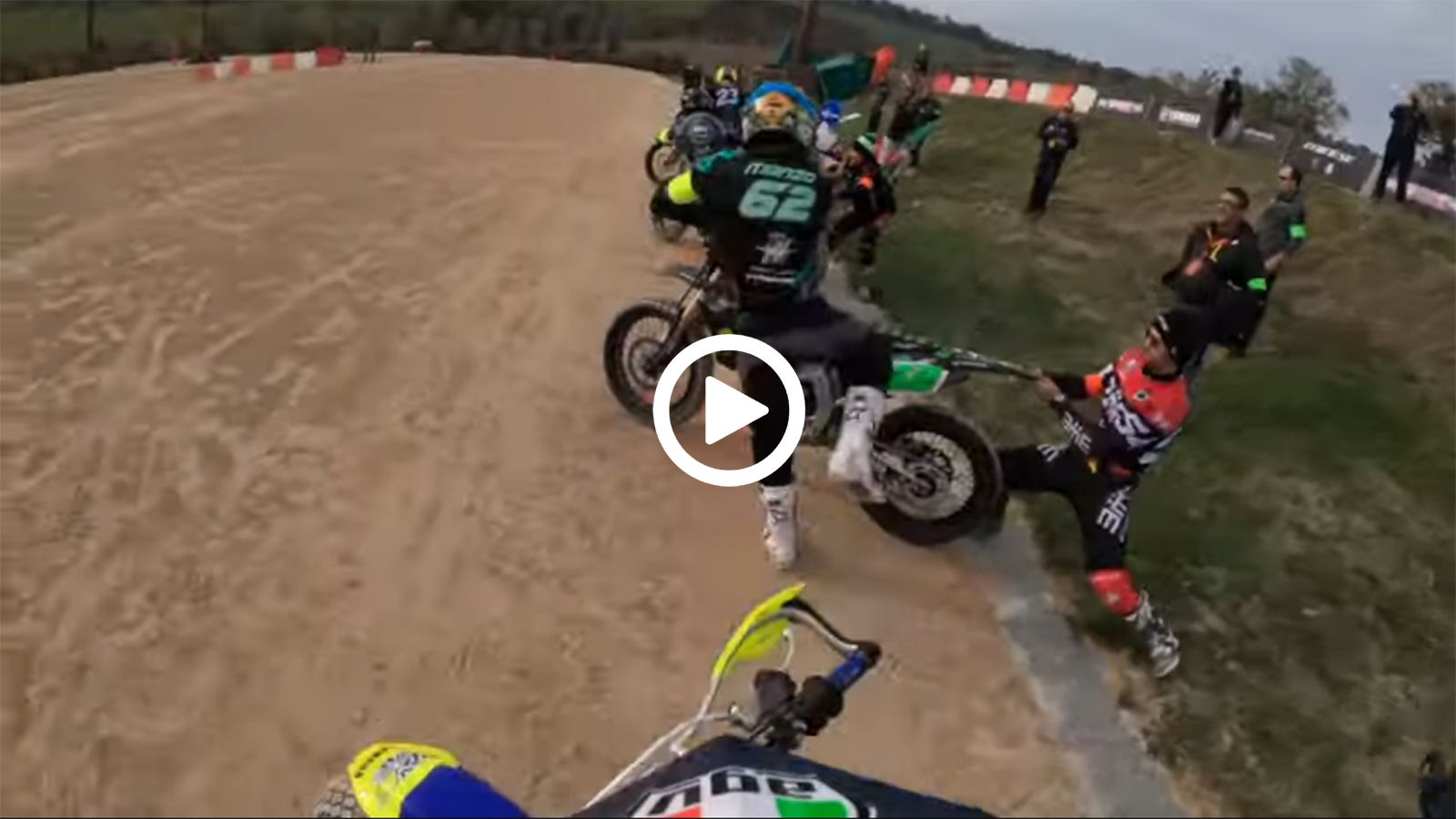 Πλάνα από το φετινό «100 km dei Campioni» του Valentino Rossi