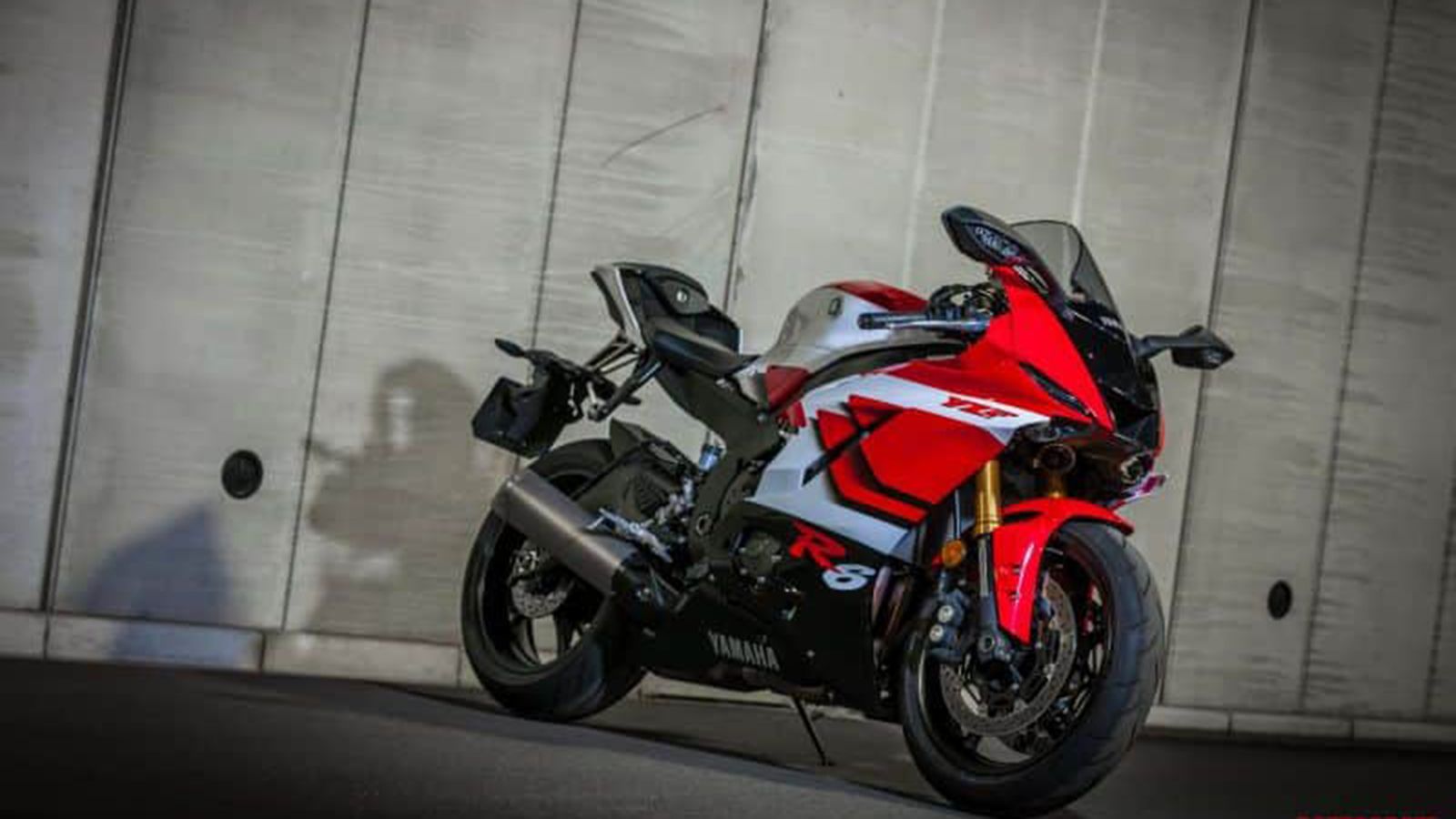 Αυτή είναι η νέα Yamaha R6 20th Anniversary 
