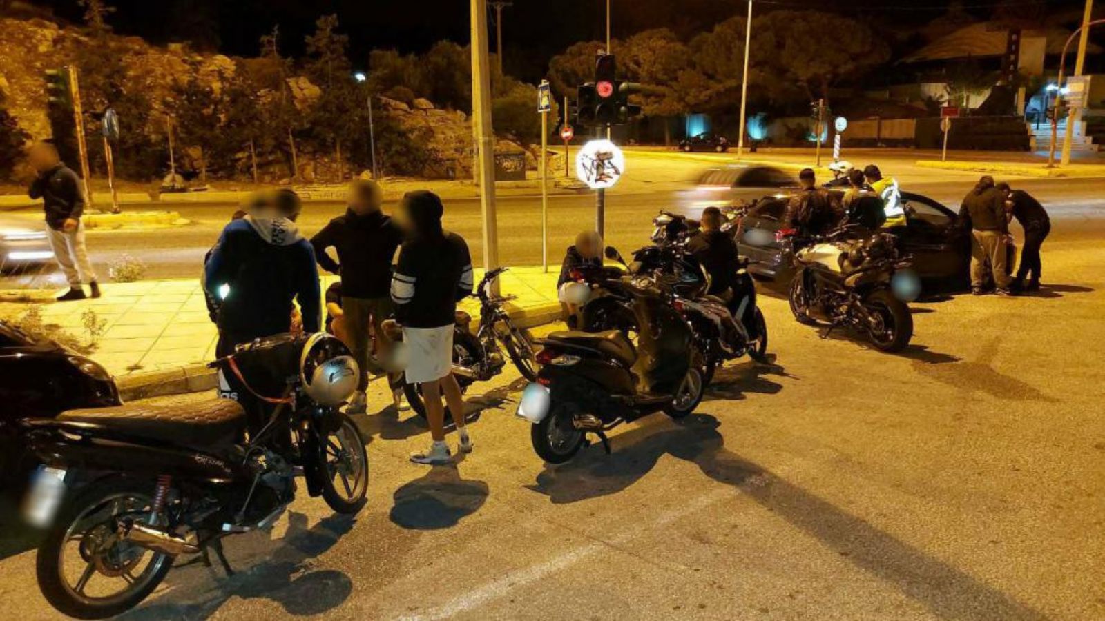 Τροχαία: «Σαφάρι» την νύχτα του τροχαίου στα Λιμανάκια