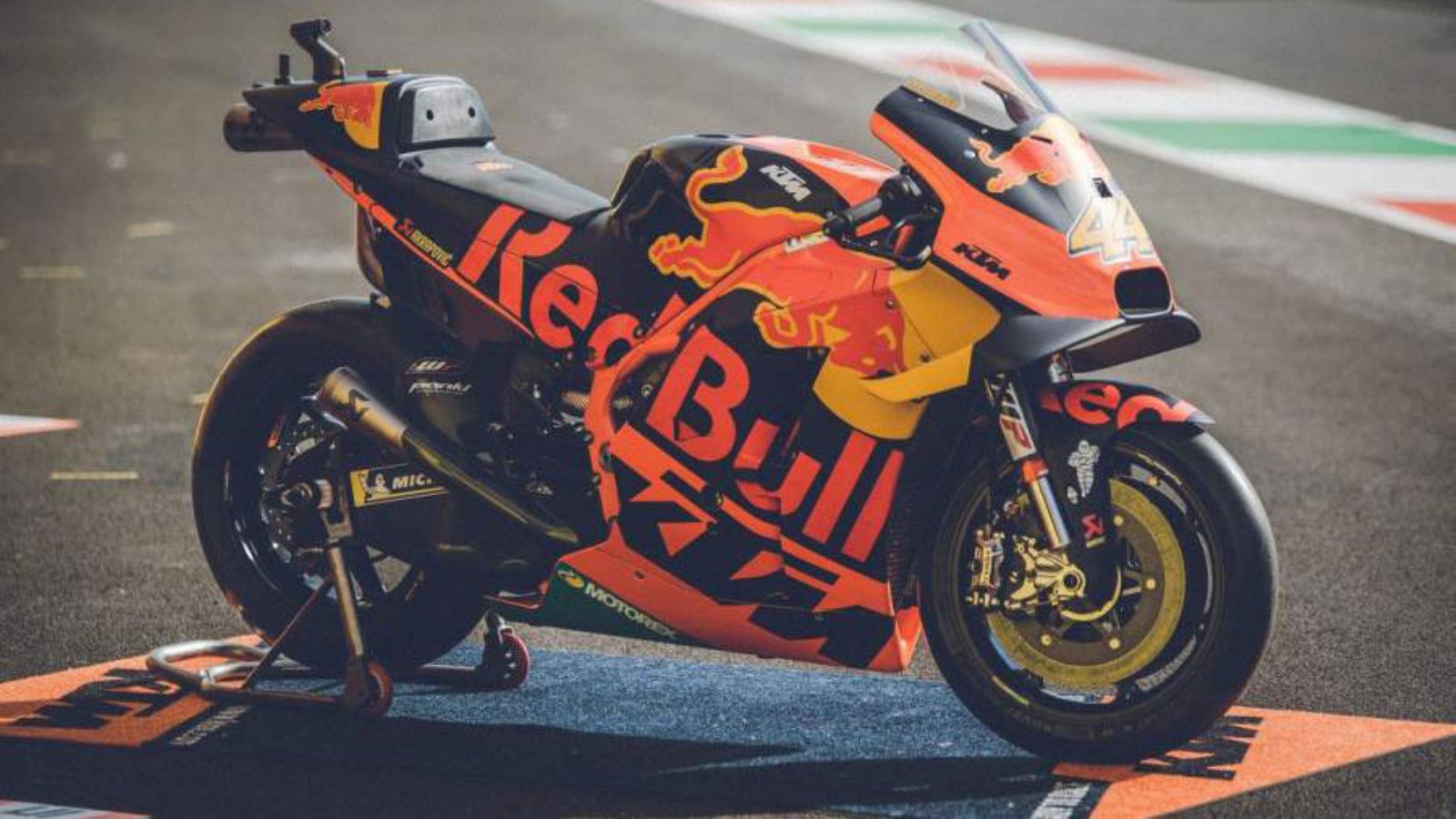 Πωλείται η KTM RC16 του Espargaro 