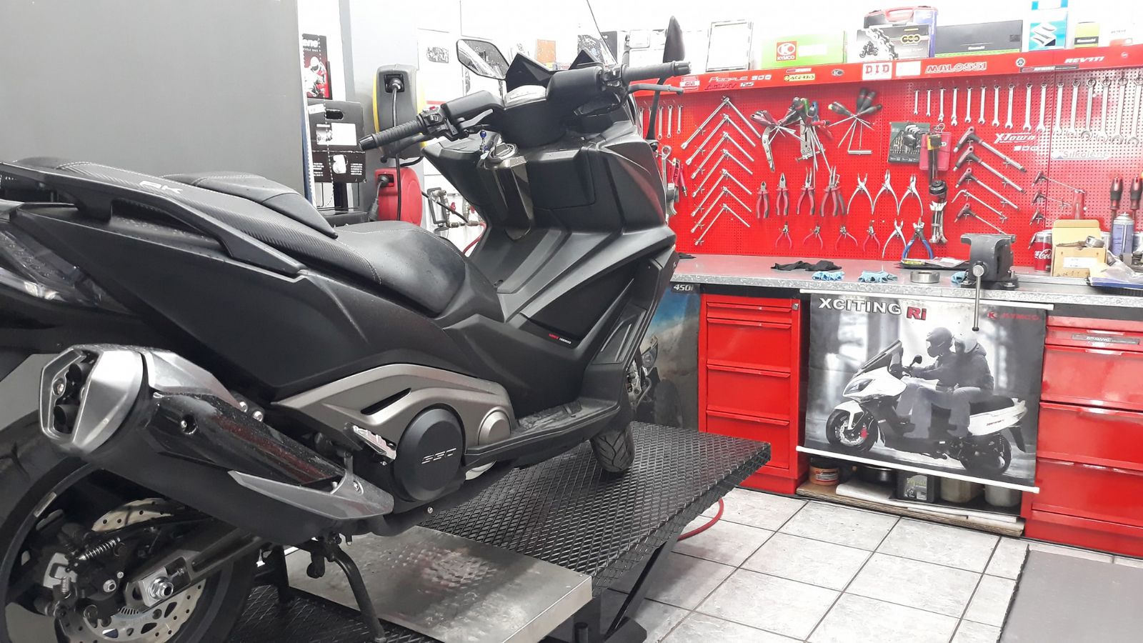 moto Ξουχέλλης: Πιστή στους πελάτες της