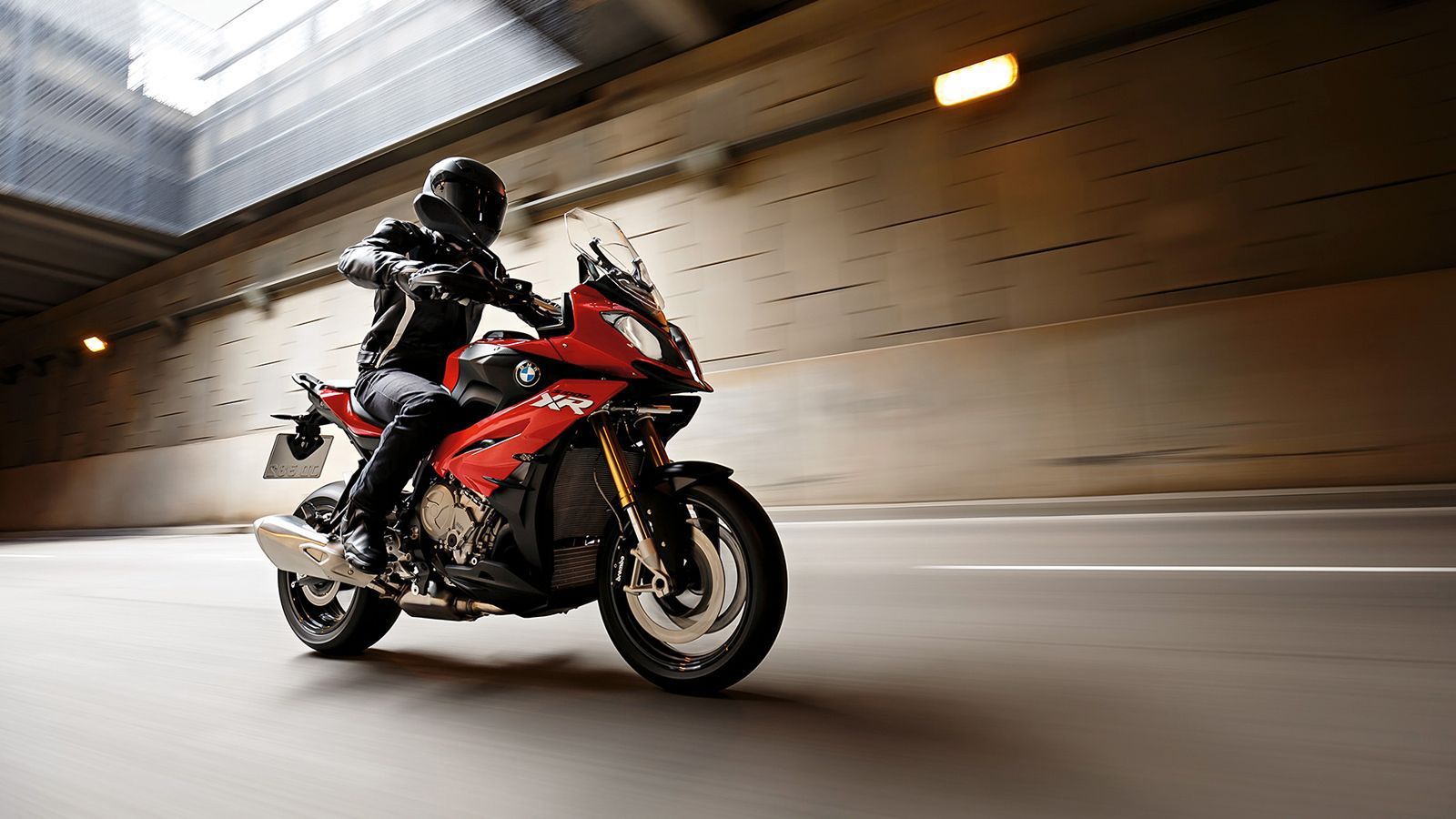 BMW S 1000 XR με όφελος 1.500 ευρώ!