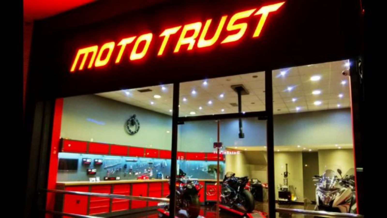 Moto Trust: Η εμπιστοσύνη σου επιβραβεύεται
