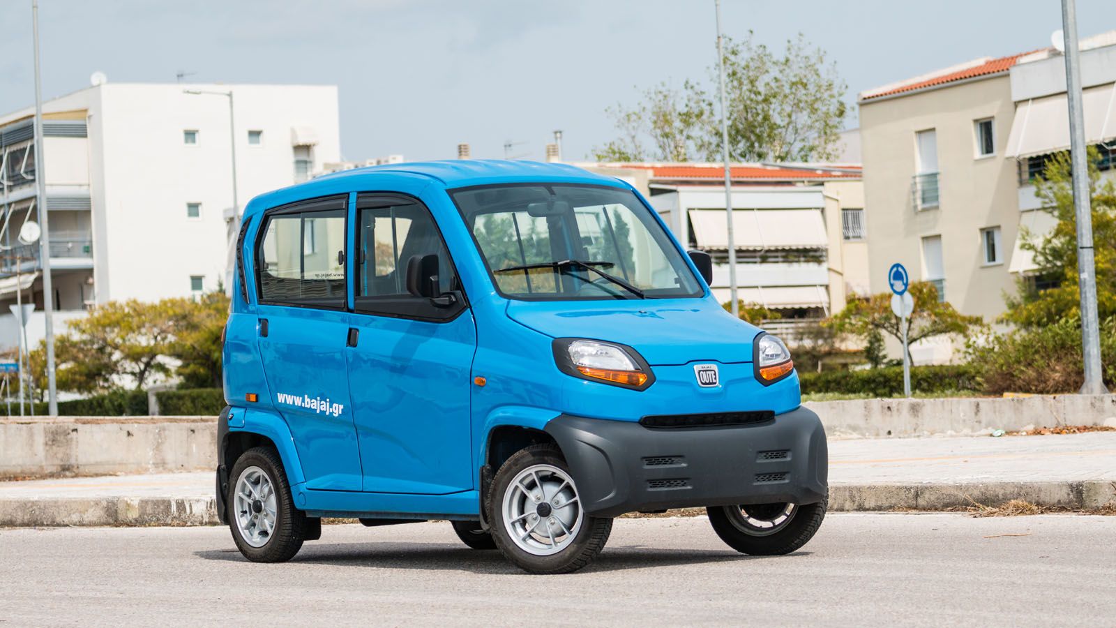 BAJAJ QUTE: H εναλλακτική μετακίνηση