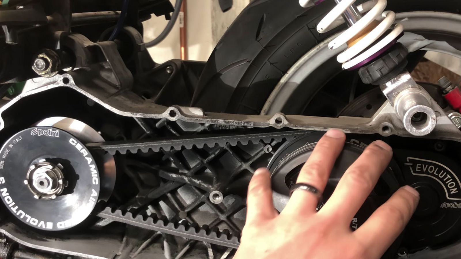 Oι δύο τροχαλίες του CVT