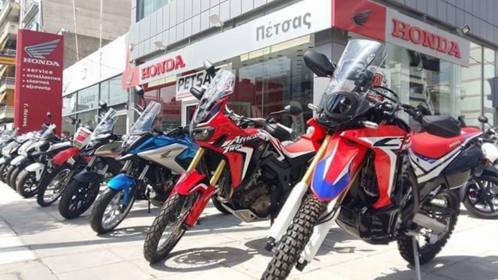 Moto Petsas: Ανοικτό το κατάστημα της Καλλιθέας
