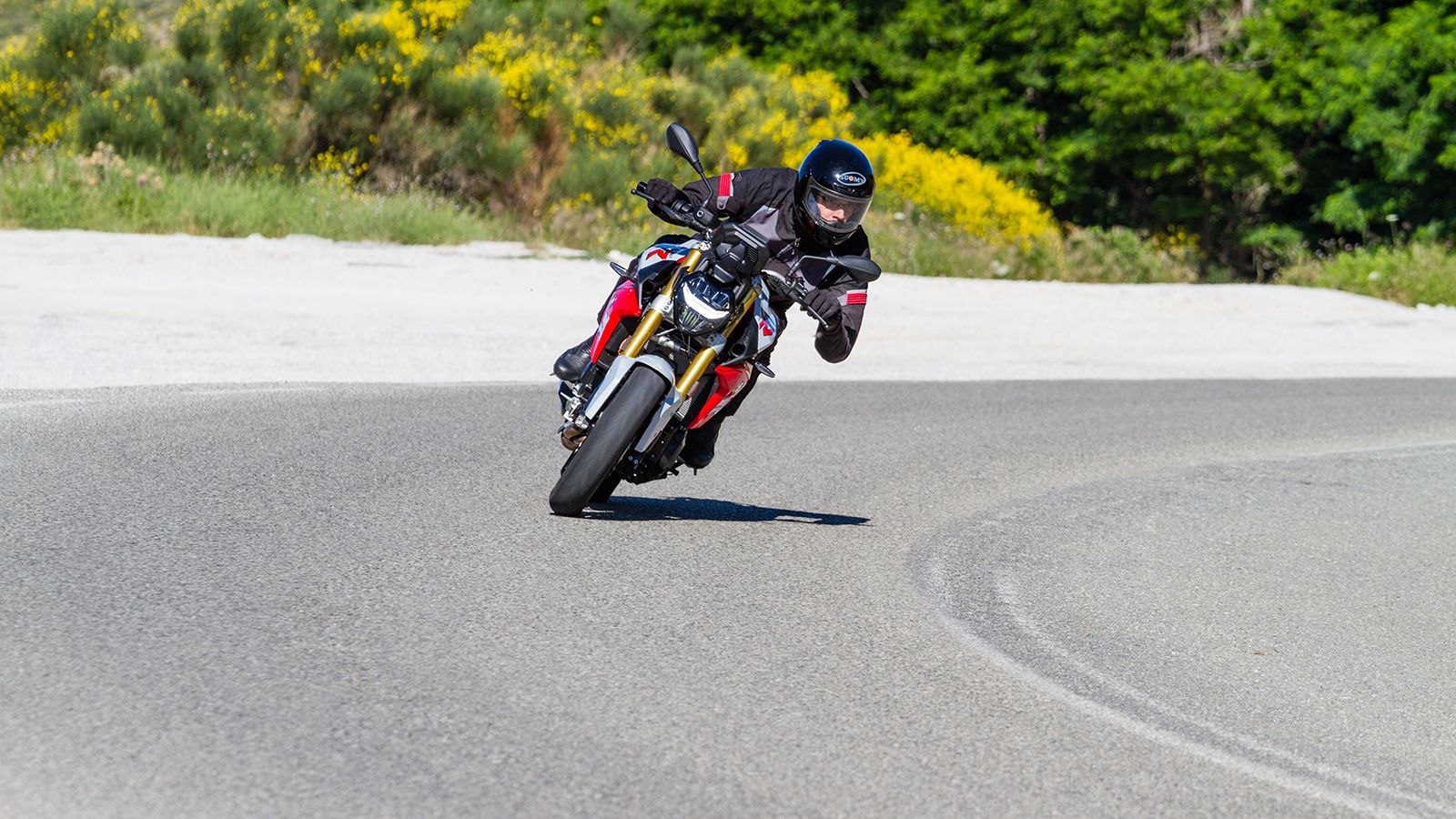 Test: BMW F 900 R 